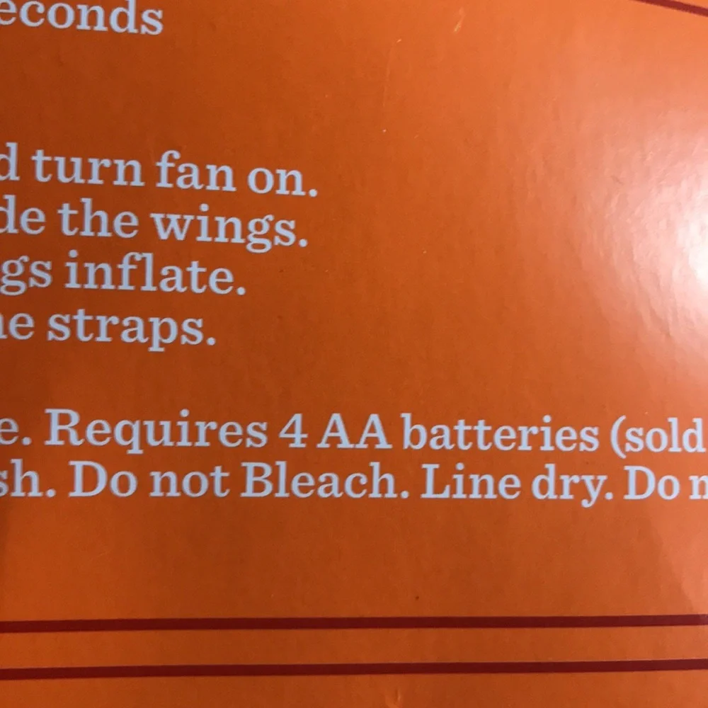 NIP Inflatable Dragon Wings w/Fan